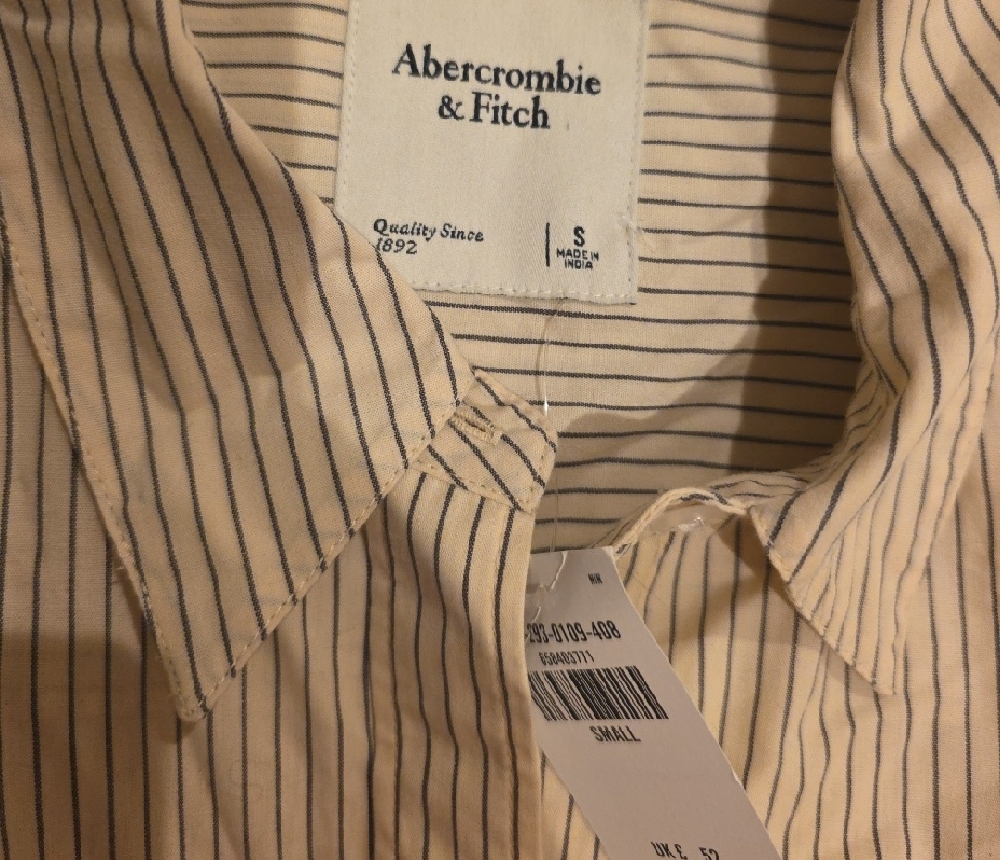 Abercrombie & Fitch Beige Striped Button Down Shirt - Picture 2 of 3